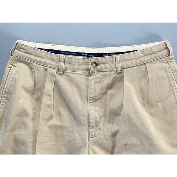 Ralph Lauren Polo Vintage Pleated Cotton Twill Tyler Chino Shorts. Beige, 32. - Picture 2 of 8